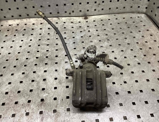 Суппорт задний левый Audi A4 B6 (8EC, 8E5) 2000-2004  Audi A4 A4 B6 (8EC, 8E5) 2000-2004