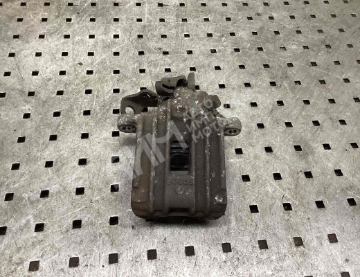 Суппорт задний правый Audi A3 I (8L) 1996-2000  Audi A3 A3 I (8L) 1996-2000