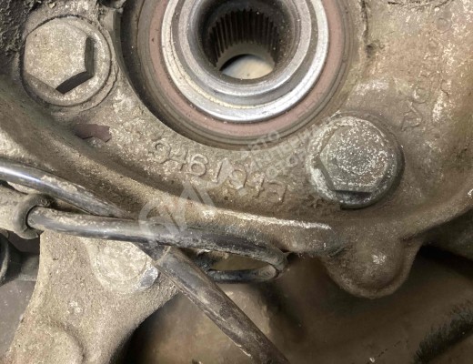 Ступица передняя левая Volvo S60 I (RS, RH) 2000-2009  Volvo S60 S60 I (RS, RH) 2000-2009