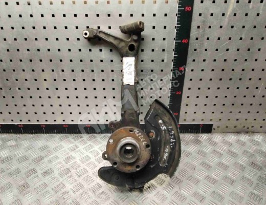 Кулак поворотный правый Volkswagen Passat B5 (3B) 1996-2000  Volkswagen Passat Passat B5 (3B) 1996-2000