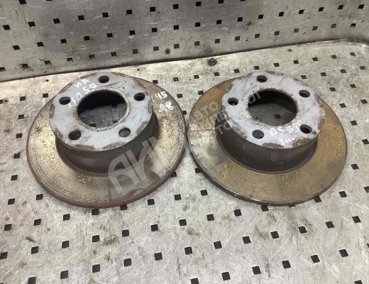 Диск тормозной задний Volkswagen Passat B5+ (3B) 2000-2005 рестайлинг  Volkswagen Passat Passat B5+ (3B) 2000-2005 рестайлинг