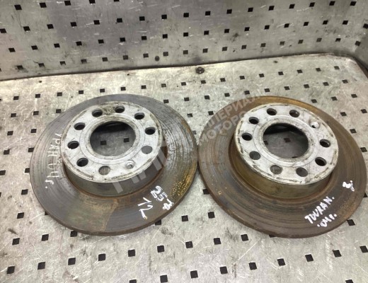 Диск тормозной задний Volkswagen Touran I (1T) 2003-2006  Volkswagen Touran Touran I (1T) 2003-2006