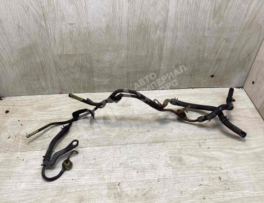 Трубка топливная Toyota Avensis II (T250) 2003-2008  Toyota Avensis Avensis II (T250) 2003-2008