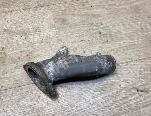 Фланец (тройник) системы охлаждения Toyota Avensis II (T250) 2003-2008  Toyota Avensis Avensis II (T250) 2003-2008