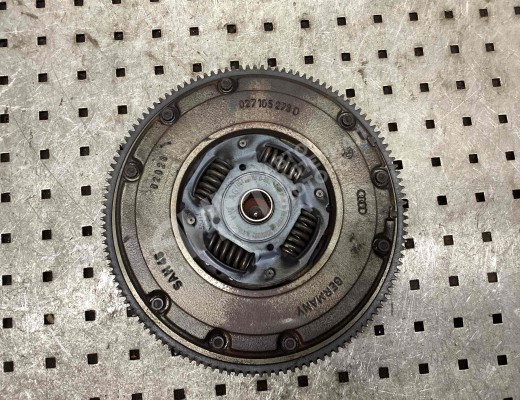 Комплект сцепления Skoda Octavia A4 Tour (1U) 2000-2010 рестайлинг  Skoda Octavia Octavia A4 Tour (1U) 2000-2010 рестайлинг