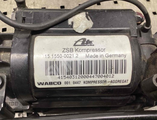 Компрессор пневмоподвески Audi A8 D3 (4E) 2002-2005  Audi A8 A8 D3 (4E) 2002-2005