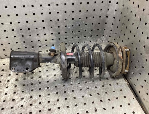 Стойка передняя правая Mazda 323F VI (BJ) 1998-2003  Mazda 323F 323F VI (BJ) 1998-2003