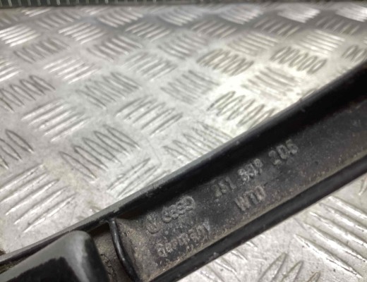 Ручка наружная передняя левая Volkswagen Transporter T3 1980-1992  Volkswagen Transporter Transporter T3 1980-1992