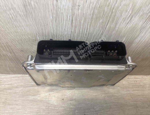 Блок управления двигателем Volkswagen Passat B5+ (3B) 2000-2005 рестайлинг  Volkswagen Passat Passat B5+ (3B) 2000-2005 рестайлинг