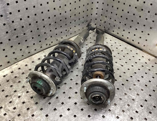 Стойка передняя левая Volkswagen Passat B5 (3B) 1996-2000  Volkswagen Passat Passat B5 (3B) 1996-2000