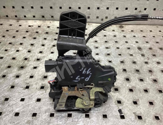 Замок двери передней левой Volkswagen Passat B5 (3B) 1996-2000  Volkswagen Passat Passat B5 (3B) 1996-2000