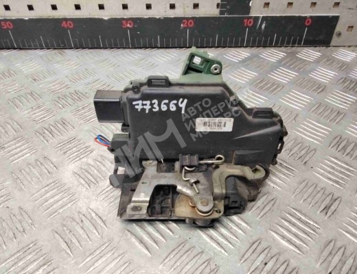 Замок двери передней левой Volkswagen Passat B5+ (3B) 2000-2005 рестайлинг  Volkswagen Passat Passat B5+ (3B) 2000-2005 рестайлинг