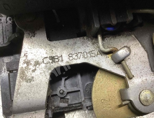 Замок двери передней левой Volkswagen Passat B5+ (3B) 2000-2005 рестайлинг  Volkswagen Passat Passat B5+ (3B) 2000-2005 рестайлинг