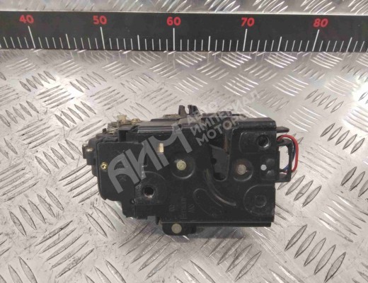 Замок двери передней левой Volkswagen Passat B5+ (3B) 2000-2005 рестайлинг  Volkswagen Passat Passat B5+ (3B) 2000-2005 рестайлинг