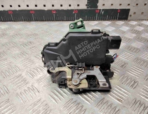 Замок двери передней правой Volkswagen Passat B5+ (3B) 2000-2005 рестайлинг  Volkswagen Passat Passat B5+ (3B) 2000-2005 рестайлинг