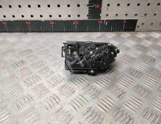 Замок двери передней правой Volkswagen Passat B5+ (3B) 2000-2005 рестайлинг  Volkswagen Passat Passat B5+ (3B) 2000-2005 рестайлинг