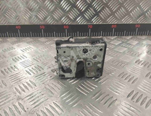 Замок двери задней левой Audi A6 C4 (4A) 1994-1997  Audi A6 A6 C4 (4A) 1994-1997