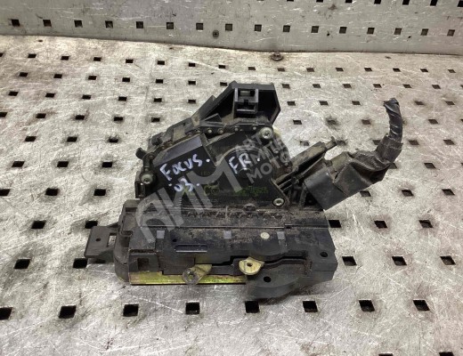 Замок двери передней правой Ford Focus I 2001-2005 рестайлинг  Ford Focus Focus I 2001-2005 рестайлинг