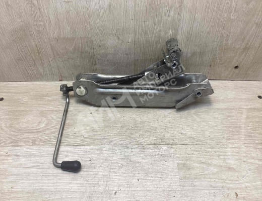 Домкрат Audi A3 I (8L) 1996-2000  Audi A3 A3 I (8L) 1996-2000