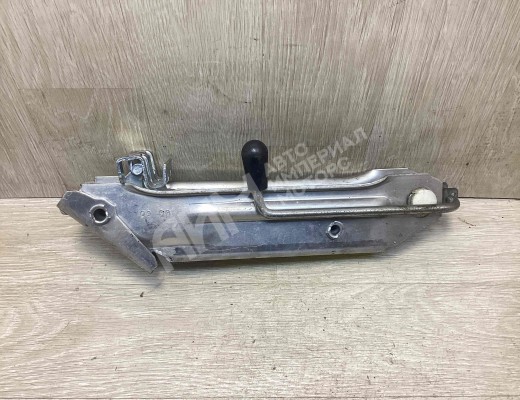 Домкрат Skoda Octavia A4 Tour (1U) 1996-2010  Skoda Octavia Octavia A4 Tour (1U) 1996-2010