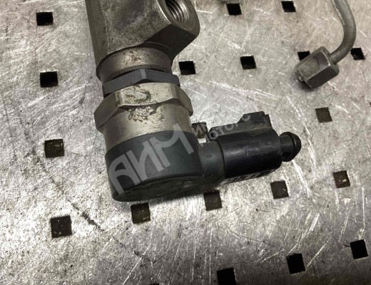 Датчик давления топлива Volkswagen Phaeton (3D) 2002-2016  Volkswagen Phaeton Phaeton (3D) 2002-2016