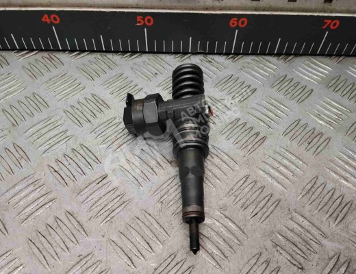 Форсунка Volkswagen Golf IV (1J) 1997-2004  Volkswagen Golf Golf IV (1J) 1997-2004