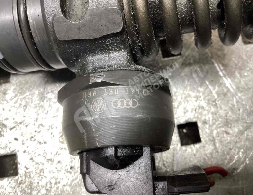 Форсунка Volkswagen Passat B6 (3C) 2005-2010  Volkswagen Passat Passat B6 (3C) 2005-2010