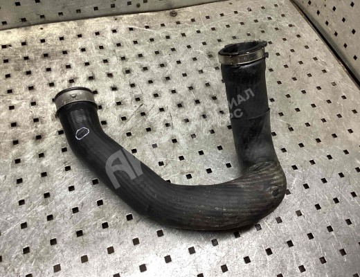 Патрубок интеркулера Audi A6 C5 (4B) 2001-2004 рестайлинг  Audi A6 A6 C5 (4B) 2001-2004 рестайлинг
