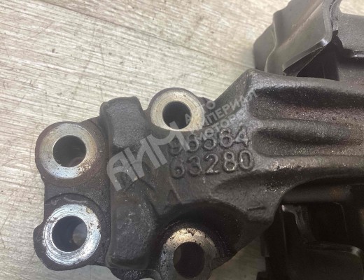 Подушка крепления двигателя Peugeot 607 2004-2009 рестайлинг  Peugeot 607 607 2004-2009 рестайлинг