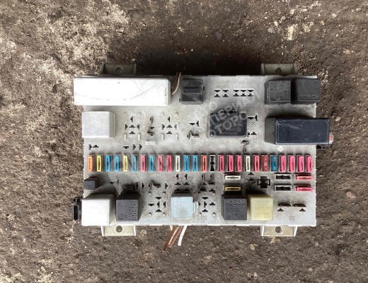 Блок предохранителей MAN L2000 1994-2002  MAN L2000 L2000 1994-2002