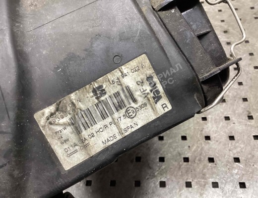 Фара правая Seat Ibiza III (6L) 2002-2008  Seat Ibiza Ibiza III (6L) 2002-2008