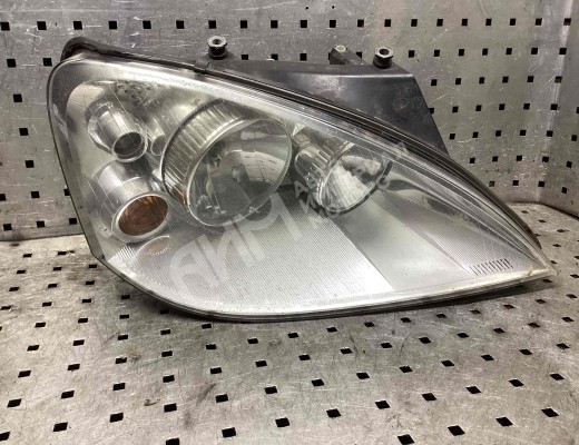 Фара правая Ford Galaxy I (WGR) 2000-2006 рестайлинг  Ford Galaxy Galaxy I (WGR) 2000-2006 рестайлинг