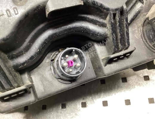 Фара правая Audi A3 I (8L) 1996-2000  Audi A3 A3 I (8L) 1996-2000