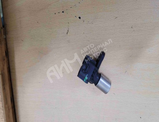 Датчик коленвала Toyota Avensis I (T220) 1997-2003  Toyota Avensis Avensis I (T220) 1997-2003