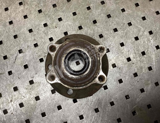 Ступица передняя Volkswagen Passat B6 (3C) 2005-2010  Volkswagen Passat Passat B6 (3C) 2005-2010