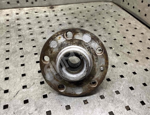 Ступица передняя Volkswagen Passat B6 (3C) 2005-2010  Volkswagen Passat Passat B6 (3C) 2005-2010