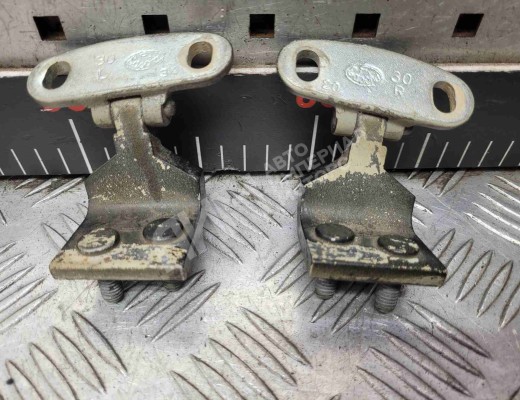 Петля крышки багажника Volkswagen Sharan I (7M) 2003-2010 2-й рестайлинг  Volkswagen Sharan Sharan I (7M) 2003-2010 2-й рестайлинг
