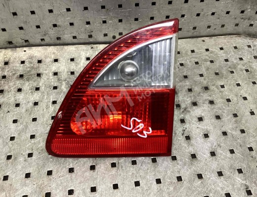 Фонарь крышки багажника правый Ford Galaxy I (WGR) 2000-2006 рестайлинг  Ford Galaxy Galaxy I (WGR) 2000-2006 рестайлинг
