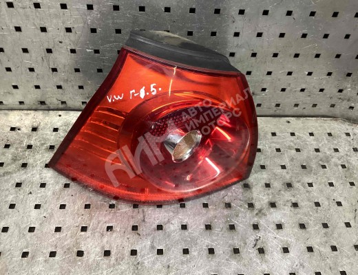 Фонарь задний левый Volkswagen Golf V (1K) 2004-2009  Volkswagen Golf Golf V (1K) 2004-2009