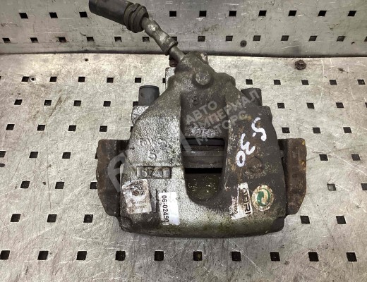 Суппорт передний правый Ford C-Max I (C214) 2003-2007  Ford C-Max C-Max I (C214) 2003-2007