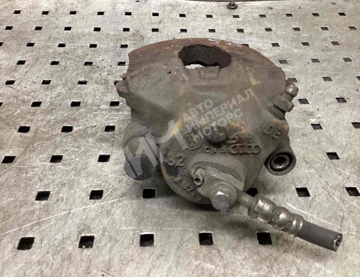 Суппорт передний правый Audi A3 I (8L) 1996-2000  Audi A3 A3 I (8L) 1996-2000