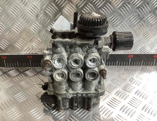 Кран уровня подвески Renault Magnum E-TECH II 1997-2000  Renault Magnum Magnum E-TECH II 1997-2000