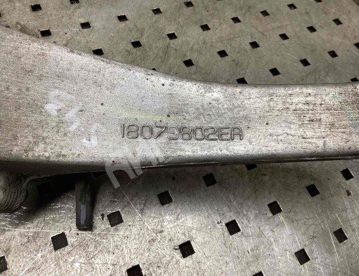 Кулак поворотный правый Cadillac STS I 2004-2011  Cadillac STS STS I 2004-2011