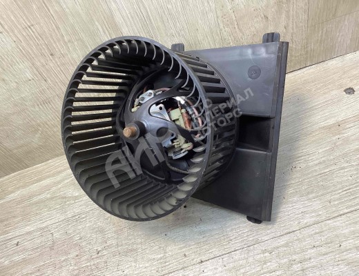 Моторчик печки Volkswagen Golf IV (1J) 1997-2004  Volkswagen Golf Golf IV (1J) 1997-2004