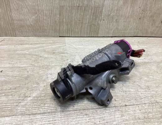 Замок зажигания Volkswagen Passat B5+ (3B) 2000-2005 рестайлинг  Volkswagen Passat Passat B5+ (3B) 2000-2005 рестайлинг