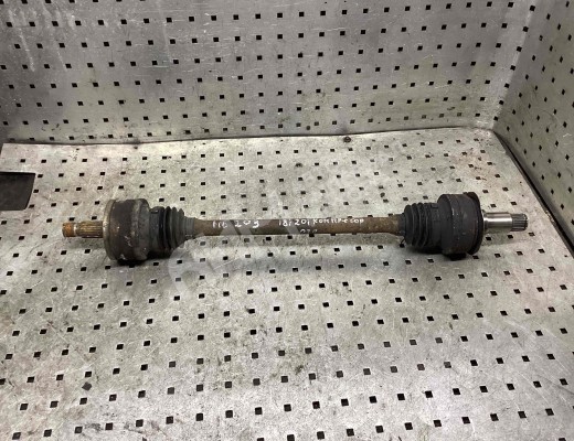 Полуось задняя (приводной вал, ШРУС) Mercedes C (W203) 2000-2004  Mercedes C C (W203) 2000-2004