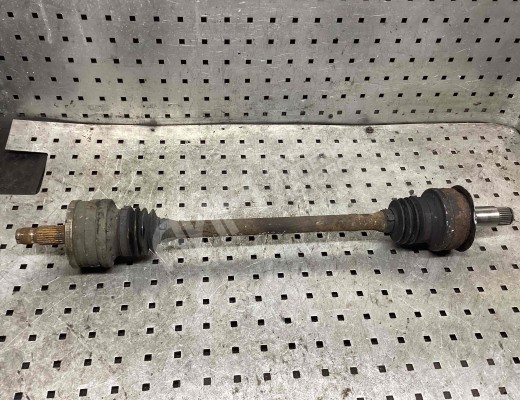 Полуось задняя (приводной вал, ШРУС) Mercedes C (W203) 2000-2004  Mercedes C C (W203) 2000-2004