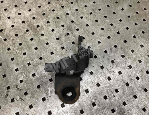 Кронштейн двигателя Nissan Primera II (P11) 1996-2002  Nissan Primera Primera II (P11) 1996-2002