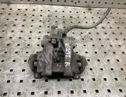 Суппорт задний правый Mercedes E (W211) 2006-2009 рестайлинг  Mercedes E E (W211) 2006-2009 рестайлинг