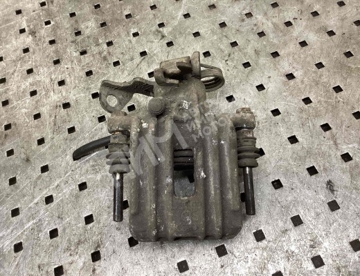 Суппорт задний левый Volkswagen Passat B5 (3B) 1996-2000  Volkswagen Passat Passat B5 (3B) 1996-2000